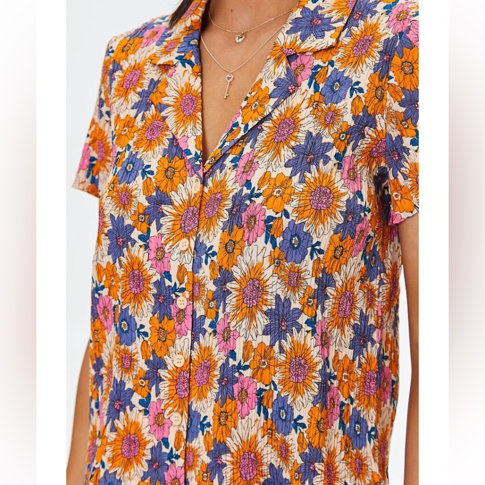 Forever 21 Pleated Vintage Floral Print Short Sleeve Blouse and Shorts Set